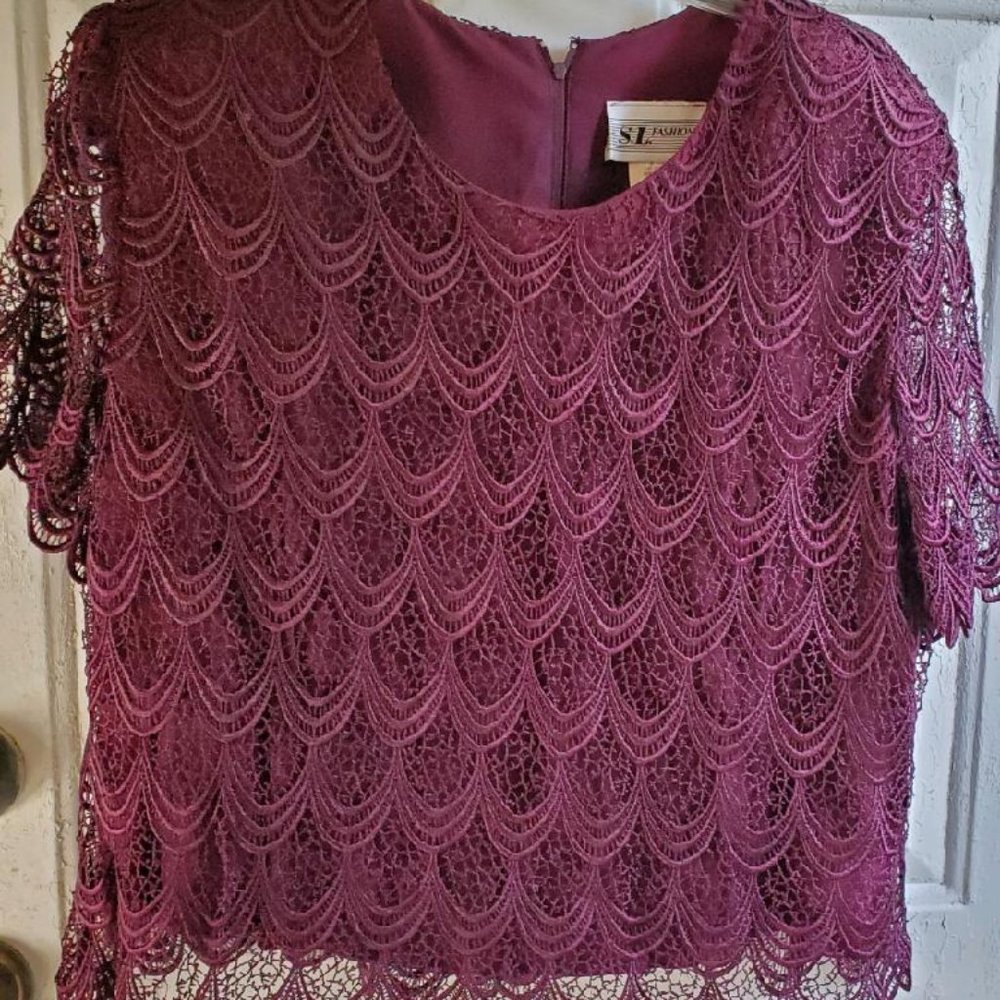 Women's 2 Piece Top And Skirt Set - Size 20W